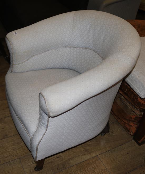 A late Victorian tub chair